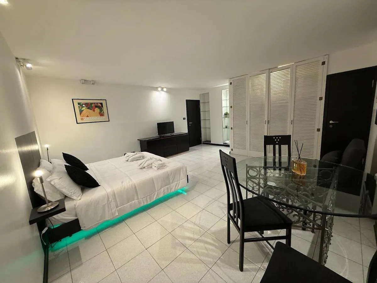 Le Due Torri Apartment Bolonha